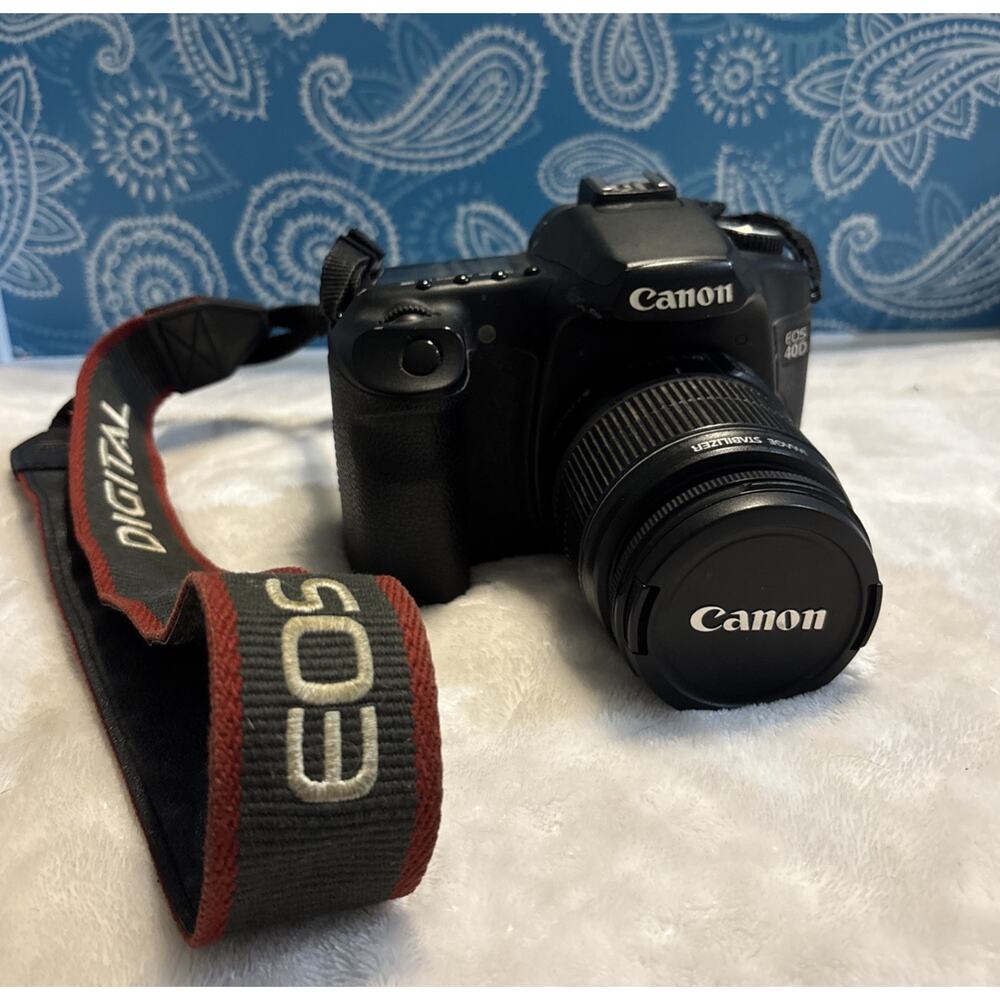 Canon EOS 40D Digital Camera, EFS 18-55 mm Lens, Battery, Charger, Strap and Bag - Picture 7 of 15